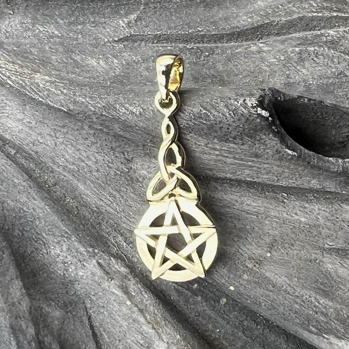 14K Yellow Gold Pentagram Pentacle Pendant GTP1359