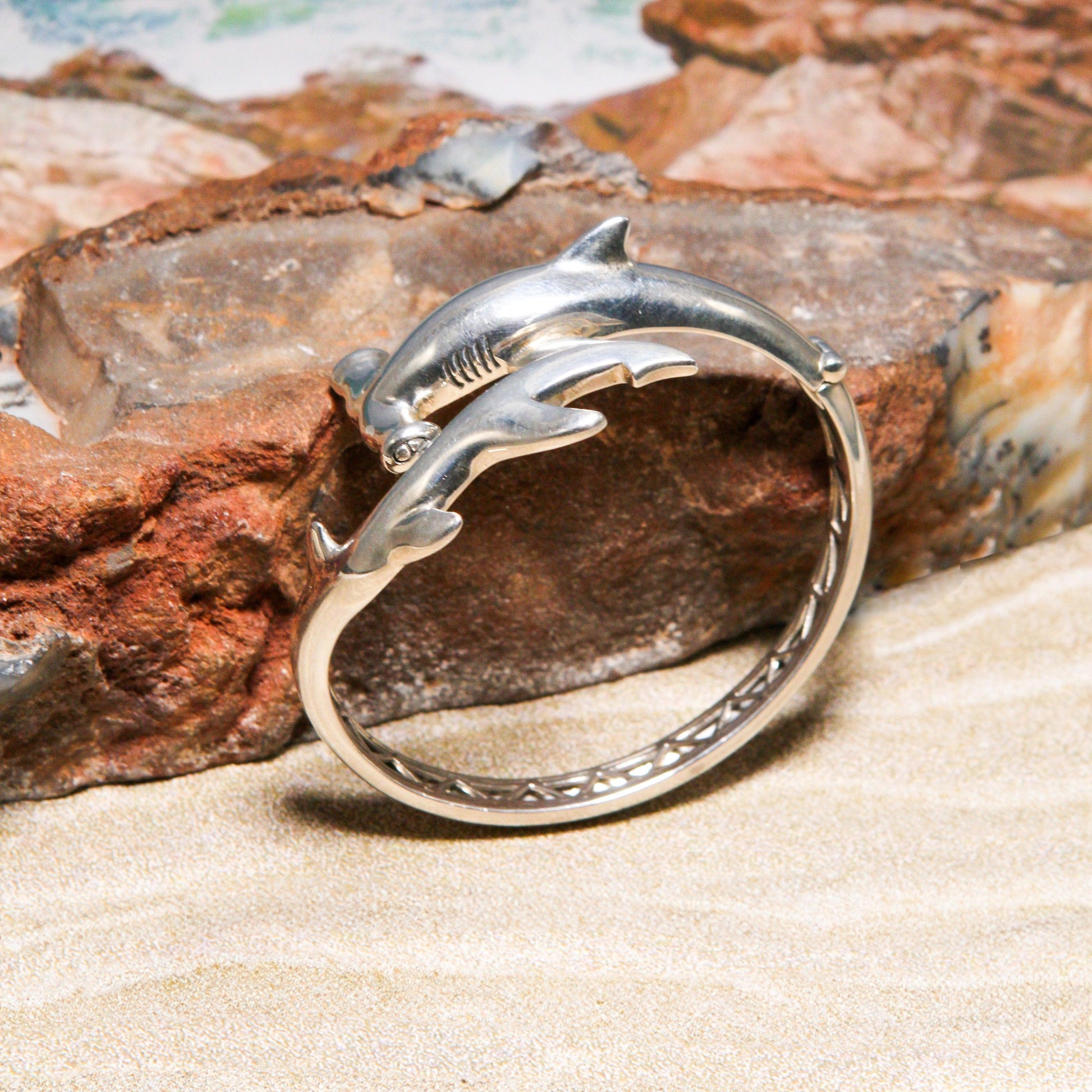 Hammerhead Shark Silver Cuff Bracelet with open lock TBA221 - peterstone.dropshipping