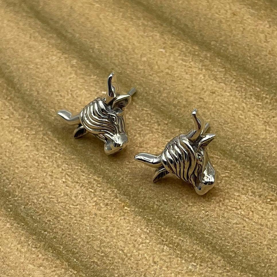 The Highland Cow Silver Post Earrings TER2175 - peterstone.dropshipping