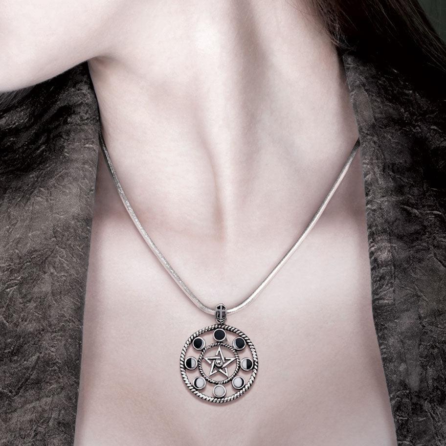 There’s something about the magic of the Moon Silver Pendant TP1408 - peterstone.dropshipping