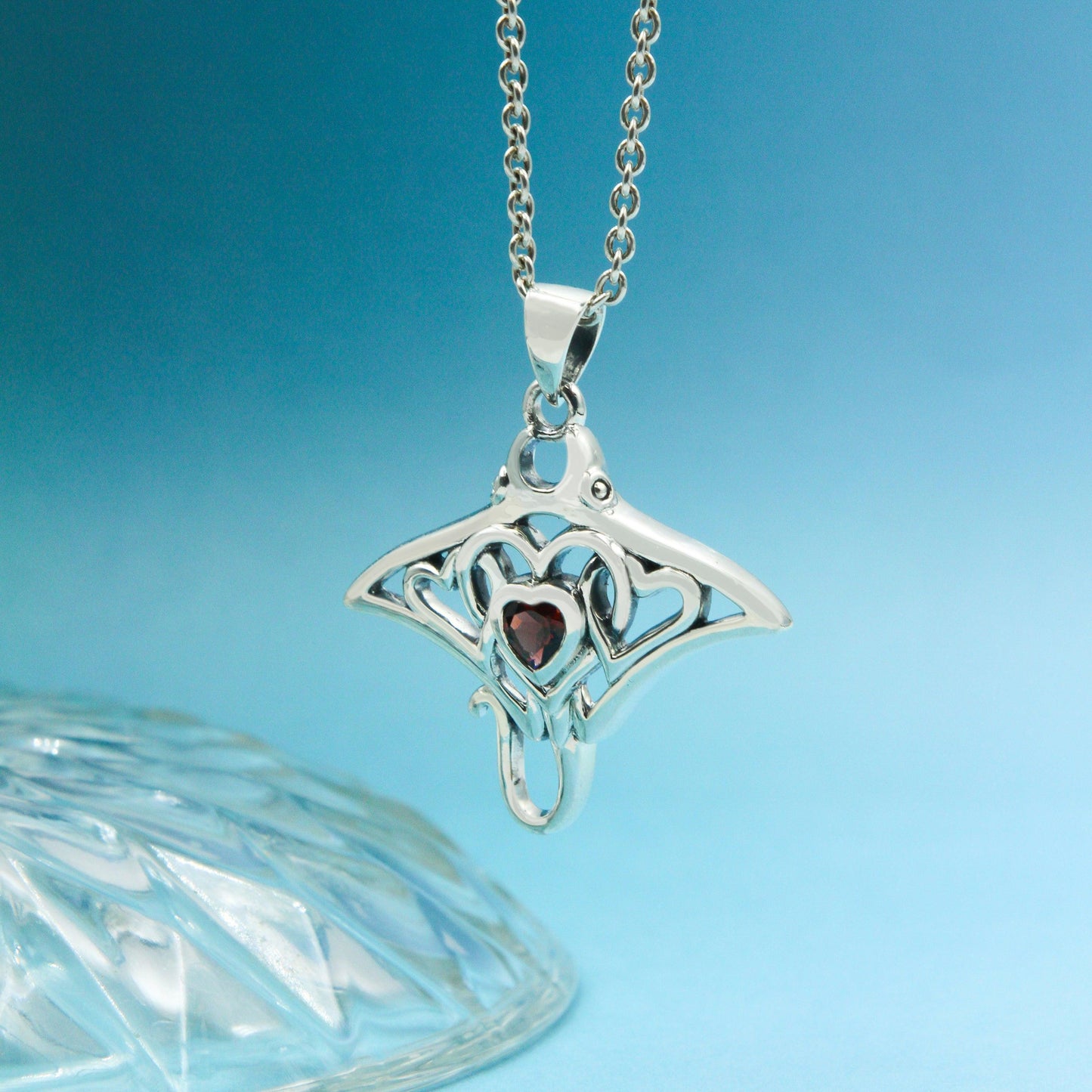 Manta ray with Triple Heart Silver Pendant With Gemstone in the Center TPD6072 - Wholesale Jewelry