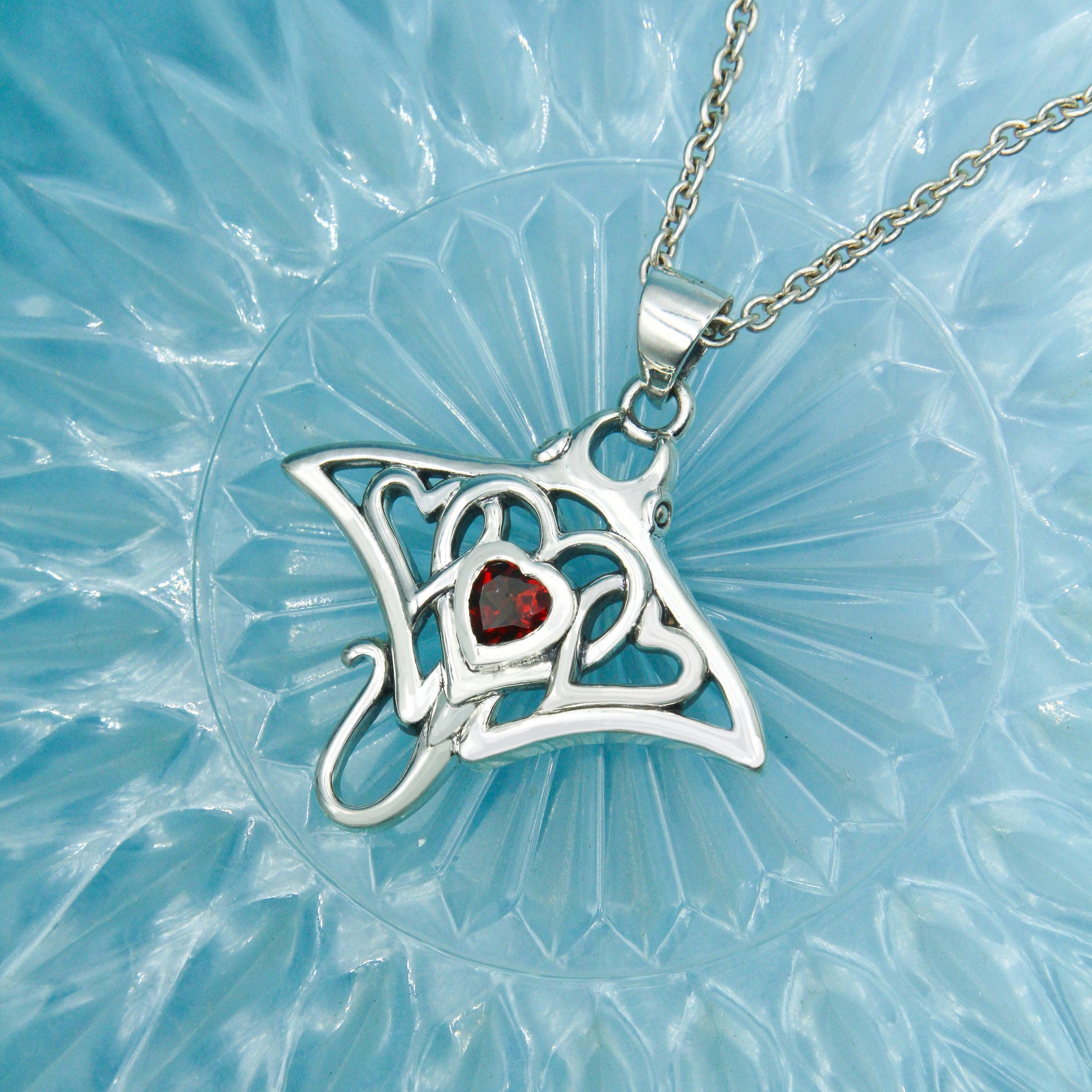 Manta ray with Triple Heart Silver Pendant With Gemstone in the Center TPD6072 - Wholesale Jewelry